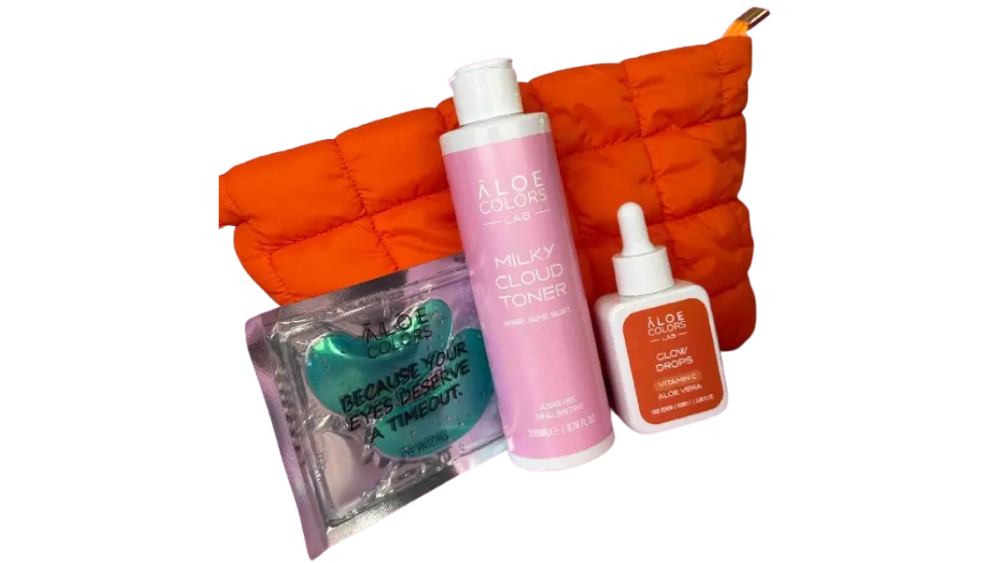 Aloe + Colors Glow Skincare Bag With Vitamin C